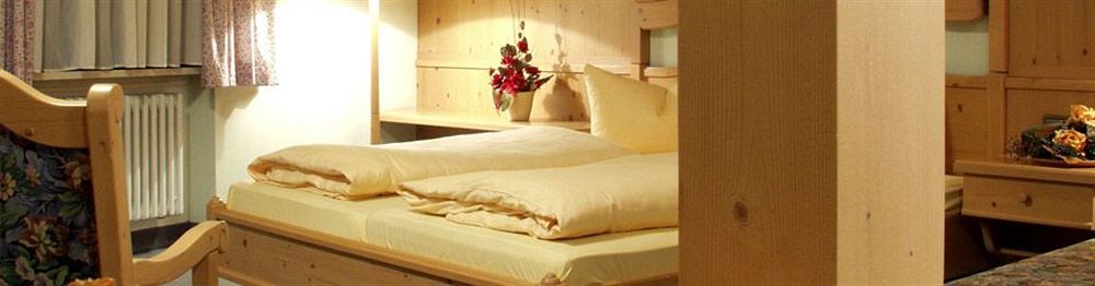 Akzent Hotel Am Bach Dettelbach Bagian luar foto